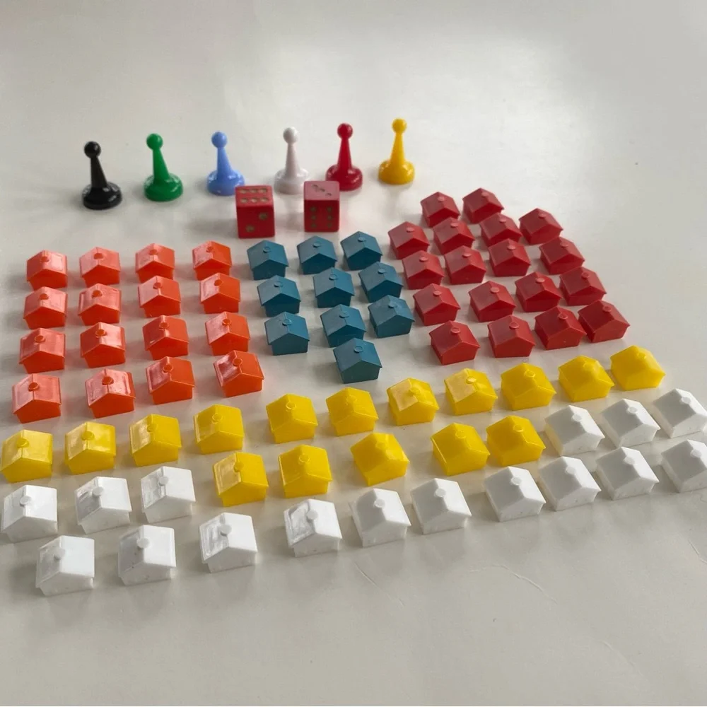 Vintage 1958 Finance Board Game Pieces 6 Pawn Tokens, 76 Houses, 2 Red Dice - Picture 8 of 10